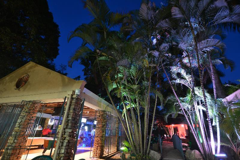 Speke Hotel 1996 Ltd Kampala Extérieur photo